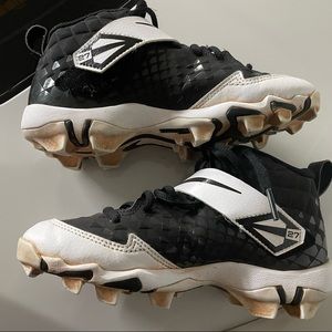 Mike Trout youth cleats